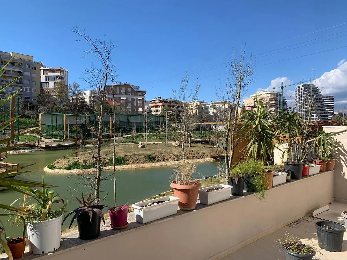 Palm Apartament Tirana Apartment