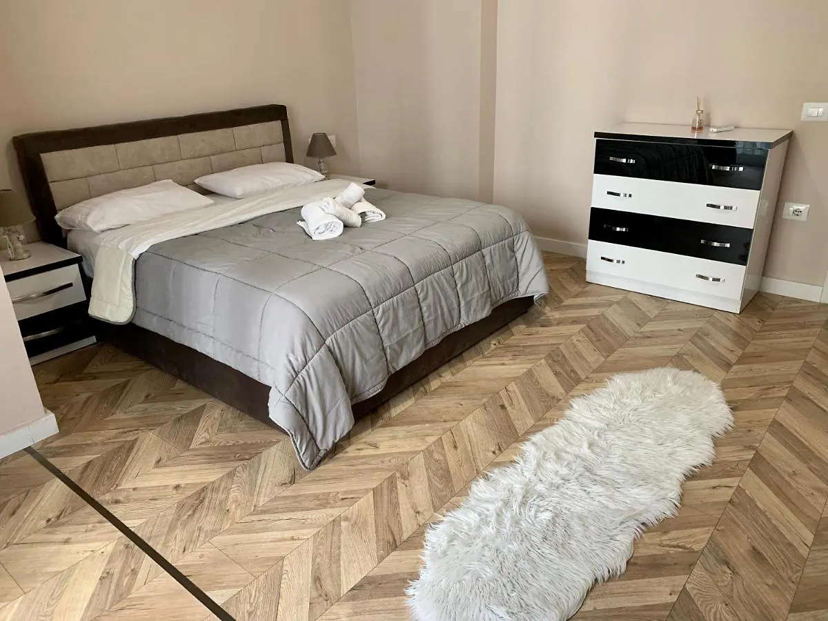 Apartment Palm Apartament Tirana Albania